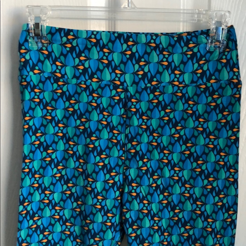 Blue pattern Leggings!!